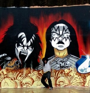Kiss